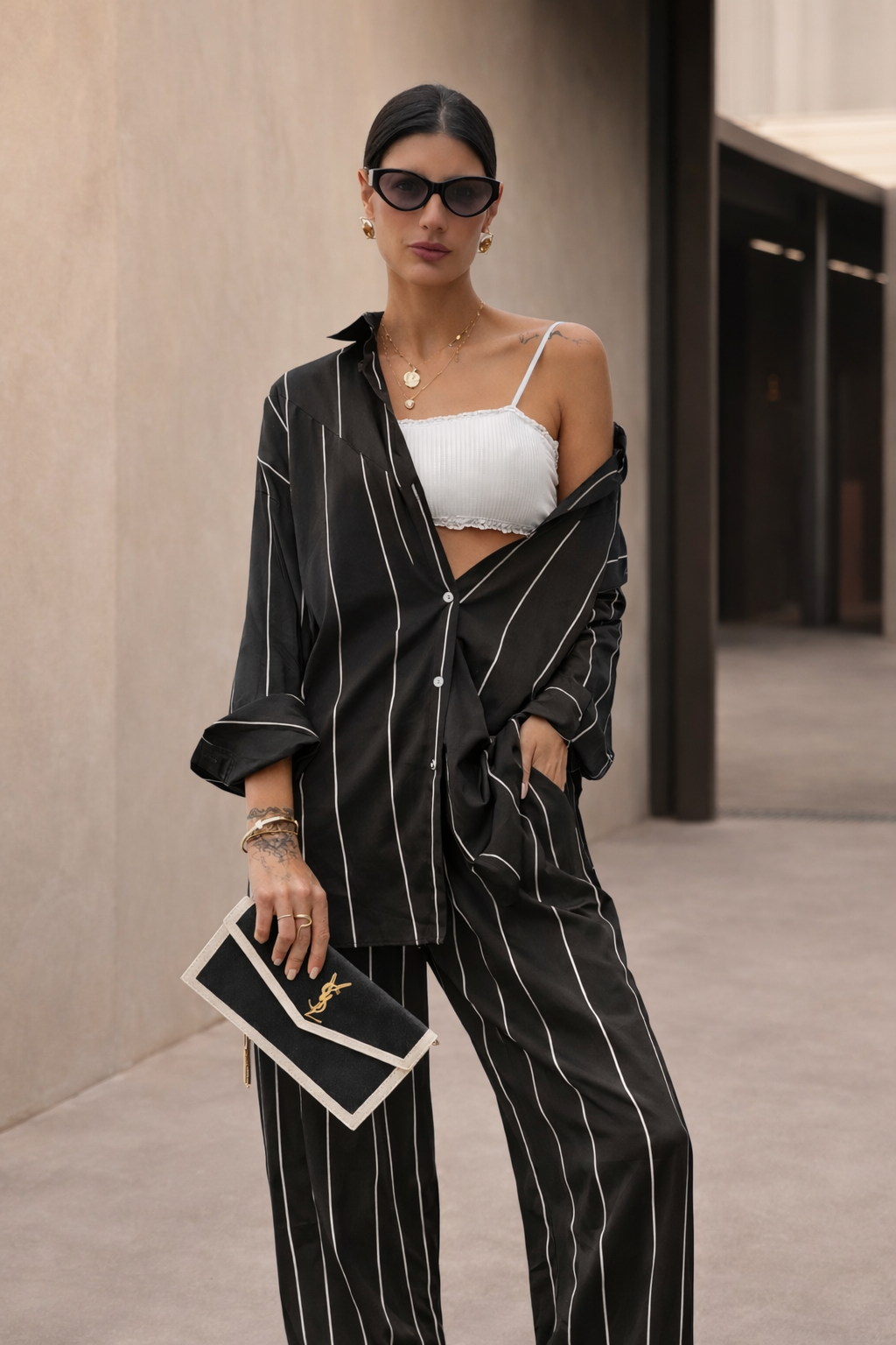Conjunto Calça e Camisa Listrada