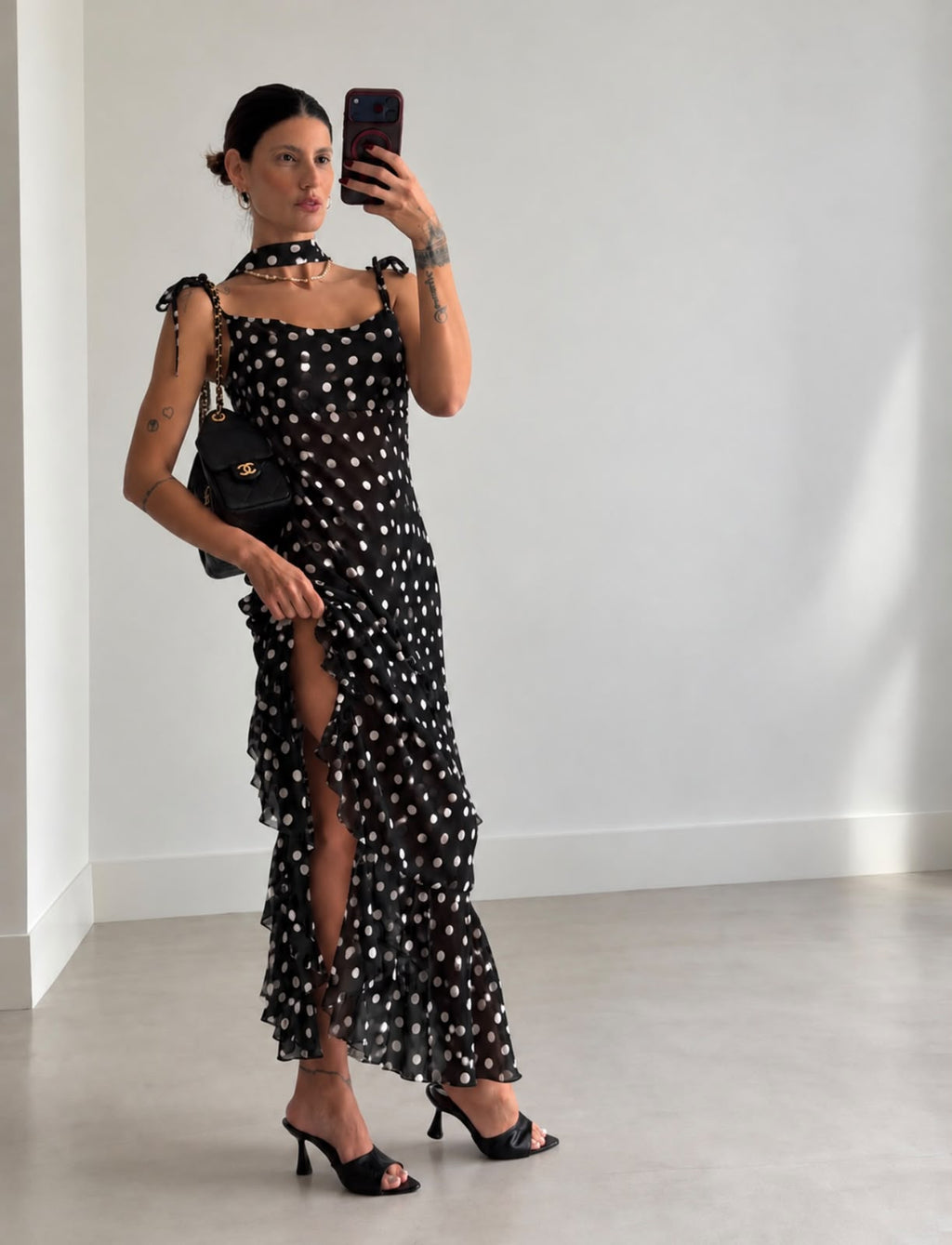 Vestido Poá com Fenda