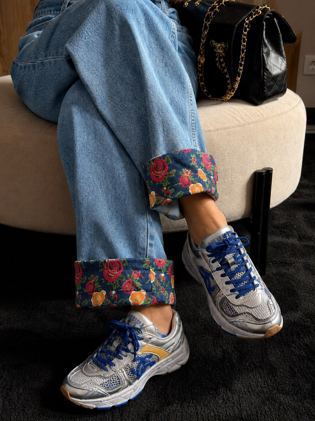 Calça Jeans Barra Floral